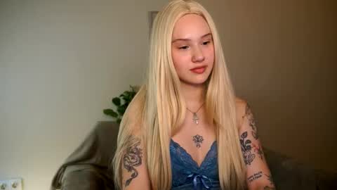 Nika online show from 04/16/26, 01:34