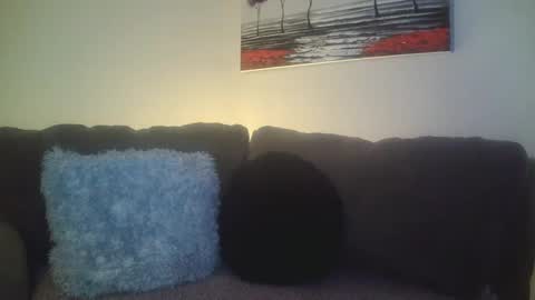 Snapshot of petite_treat_ chatting on 02/15/25, 06:33 petite treat online show from 02/15/25, 06:33