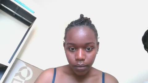 Snapshot of petiteblackjuicy chatting on 06/29/26, 10:26 Amara online show from 06/29/26, 10:26