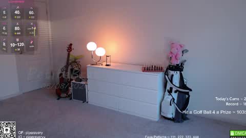 PiperAvery online show from 06/09/26, 01:06
