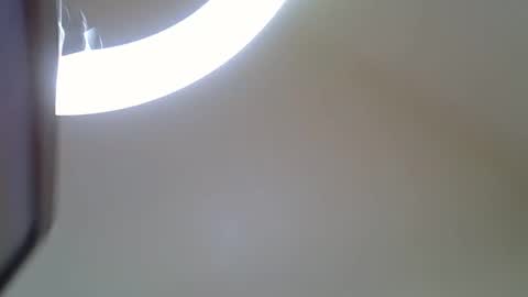 Caramel online show from 12/18/25, 05:08