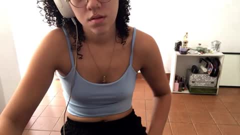 Snapshot of petitecurlybrunette chatting on 04/03/26, 02:48 Mlian online show from 04/03/26, 02:48