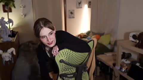 caracal online show from 02/25/25, 02:47