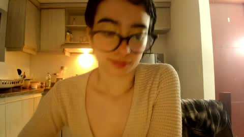 Lunna online show from 04/06/26, 01:25