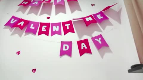 danna online show from 02/03/25, 05:18