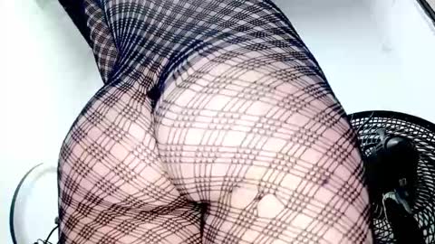 danna online show from 12/04/25, 04:33