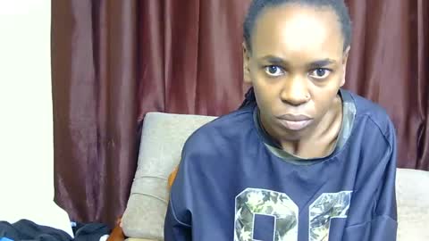 Snapshot of petitevixenn chatting on 08/03/26, 11:05 petitevixenn online show from 08/03/26, 11:05