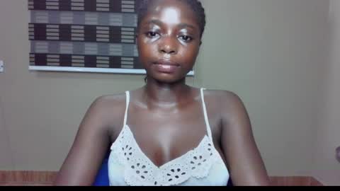 petitexxebony online show from 06/02/26, 08:00