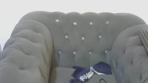 petitpearl online show from 02/14/25, 06:56