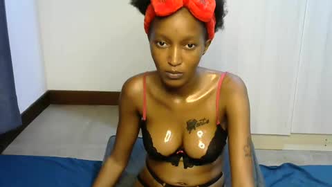 petitpearl online show from 03/05/25, 07:06