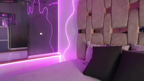 Mussa online show from 04/17/26, 03:42