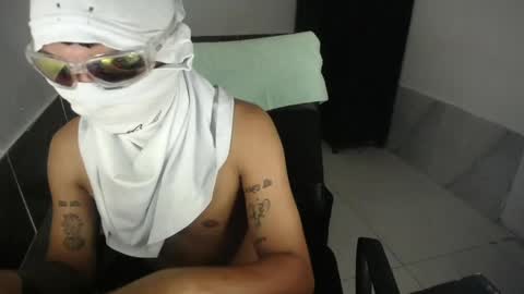 petty_boy777 online show from 04/30/26, 02:40