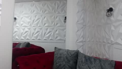 Moon  online show from 10/29/25, 11:56