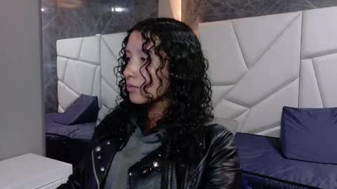 Moon  online show from 12/02/25, 11:37