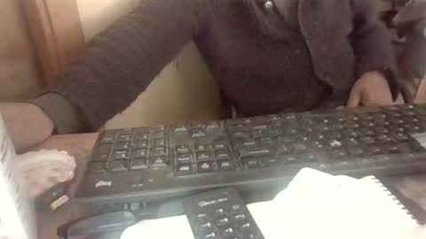 Snapshot of peyo873996 chatting on 05/08/26, 03:50 peyo873996 online show from 05/08/26, 03:50