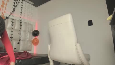 Snapshot of peyton_wat chatting on 10/28/25, 11:58 peyton_wat online show from 10/28/25, 11:58