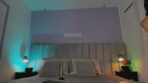 peytonn_monroe online show from 10/10/25, 12:15