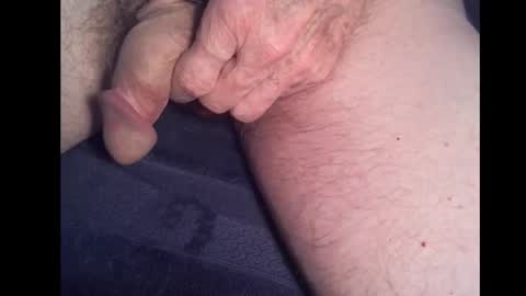 Snapshot of pg19531107 chatting on 02/18/26, 11:01 Paul online show from 02/18/26, 11:01