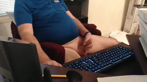 Snapshot of pghhorny2 chatting on 12/24/24, 03:16 pghhorny2 online show from 12/24/24, 03:16