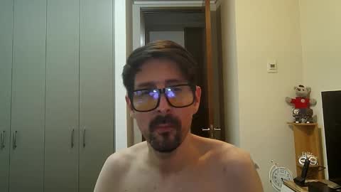 Snapshot of phanch0 chatting on 11/19/25, 03:06 PANCHO online show from 11/19/25, 03:06