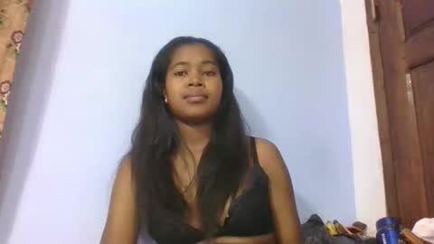 phania185885 online show from 03/19/26, 06:12