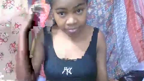 phania185885 online show from 03/25/26, 06:19