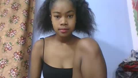 phania185885 online show from 03/30/26, 04:24