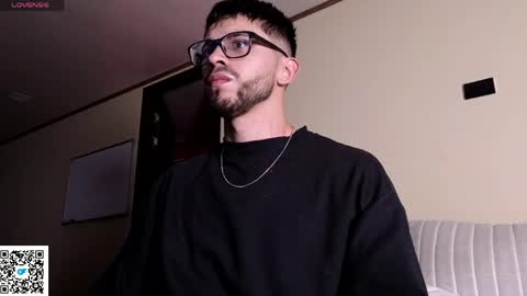 phantom_bigger1 online show from 04/20/26, 04:15