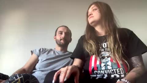 Snapshot of phantxx chatting on 12/30/24, 08:04 PhantxX online show from 12/30/24, 08:04