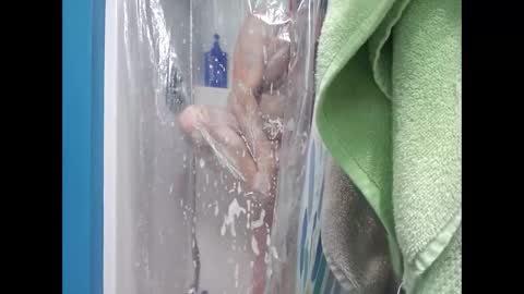 Snapshot of phase124 chatting on 11/29/25, 10:51 phase124 online show from 11/29/25, 10:51