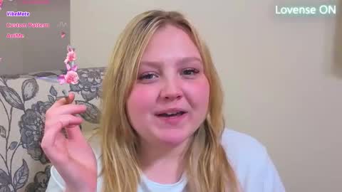 PhatAssBlond online show from 04/21/26, 01:42