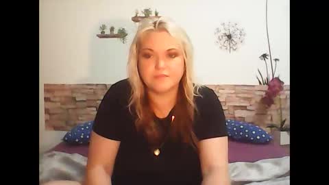 Snapshot of phatpcat73 chatting on 04/17/26, 03:26 phatpcat73 online show from 04/17/26, 03:26