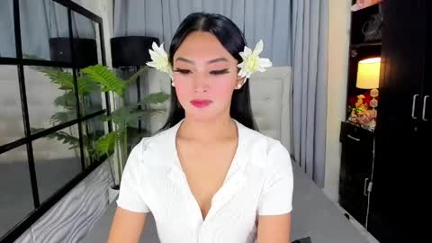 phenomenal_ivy online show from 05/28/26, 02:36