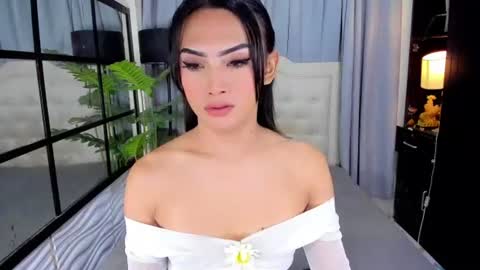 phenomenal_ivy online show from 06/11/26, 08:23
