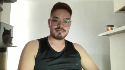 Snapshot of philip0411 chatting on 05/27/26, 03:53 philip0411 online show from 05/27/26, 03:53