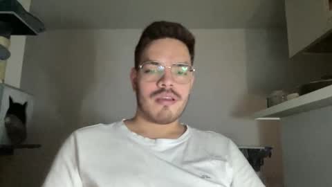 Snapshot of philip0411 chatting on 06/07/26, 04:16 philip0411 online show from 06/07/26, 04:16