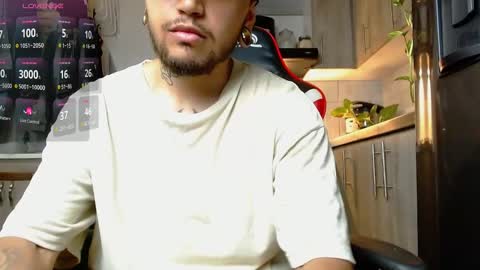 Snapshot of philip_stones_ftm chatting on 11/20/25, 12:22 phil online show from 11/20/25, 12:22