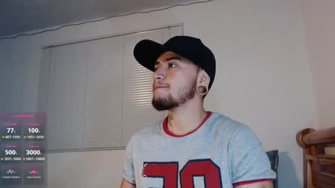 Snapshot of philip_stones_ftm chatting on 12/19/25, 10:22 phil online show from 12/19/25, 10:22