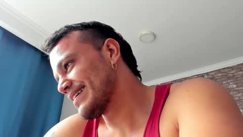 Snapshot of philipe_inzagui chatting on 02/16/25, 08:44 Philipe online show from 02/16/25, 08:44