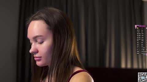 Snapshot of philippabrainard chatting on 01/26/25, 05:23 Hello guys Sweet Scarlett here NEXT LIVE 5AM 2 gmt online show from 01/26/25, 05:23