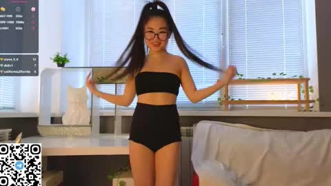 Snapshot of philippabrainard chatting on 02/09/25, 12:41 Hello guys Sweet Scarlett here NEXT LIVE 5AM 2 gmt online show from 02/09/25, 12:41