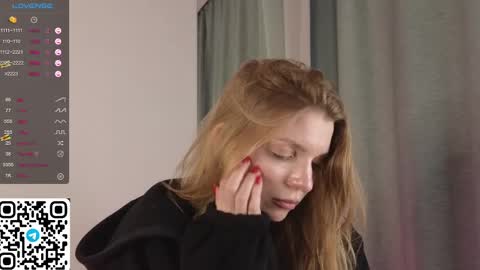 Snapshot of philippabrainard chatting on 02/15/25, 09:04 Hello guys Sweet Scarlett here NEXT LIVE 5AM 2 gmt online show from 02/15/25, 09:04