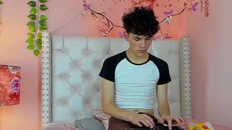 PHILLIP online show from 02/13/26, 03:35