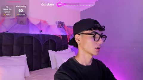 Phillip online show from 10/26/25, 09:53