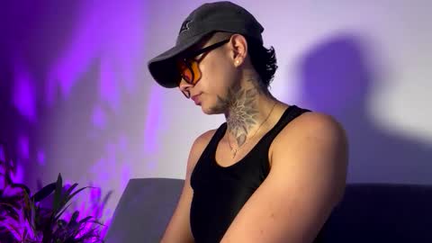 PHILLIP online show from 04/16/26, 03:24