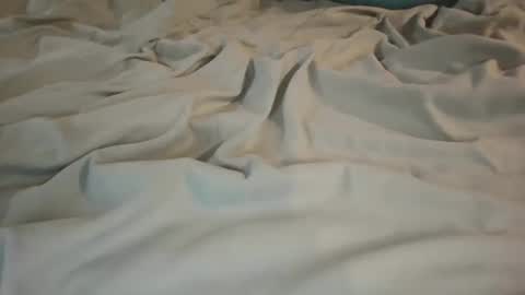 philuup225694 online show from 11/10/25, 05:17