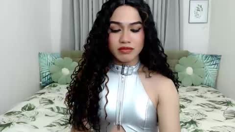 laura online show from 01/09/26, 02:14