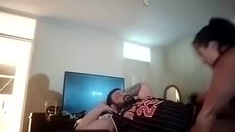 Snapshot of phloezz chatting on 11/08/25, 02:06 phloezz online show from 11/08/25, 02:06