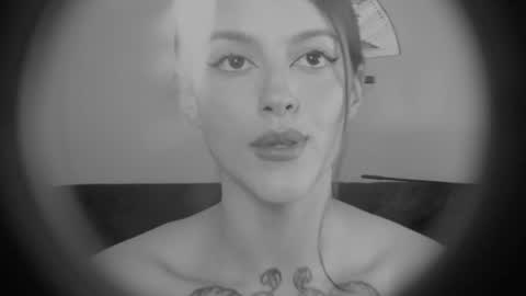 phoenixx_x online show from 04/30/26, 03:02