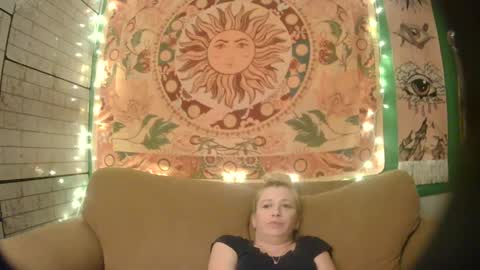 Snapshot of phulaen chatting on 12/24/24, 08:16 Phulaen online show from 12/24/24, 08:16